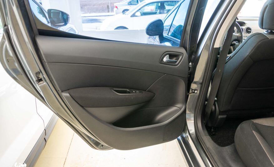 PEUGEOT 308 PREMIUM 2.0 HDI 136CV